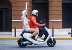 100/con7-bg.jpg