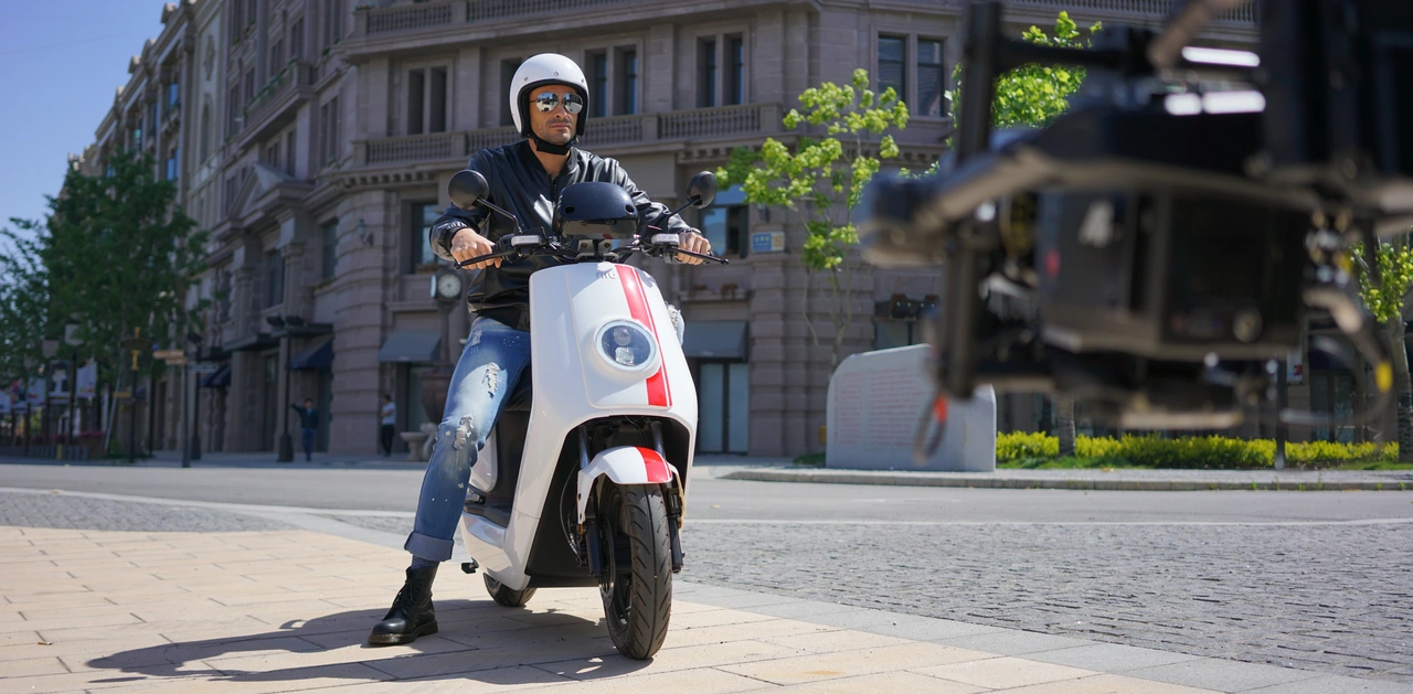 NIU NQi GT - Skuter Listrik 2023